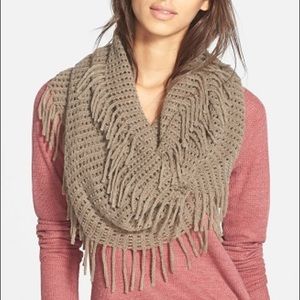 BP Fringe Scarf Olive Green